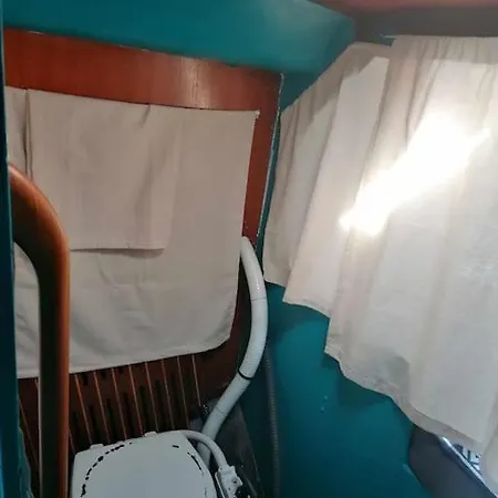 Sur Un Bateau