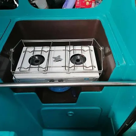 Botel Sur Un Bateau Agde